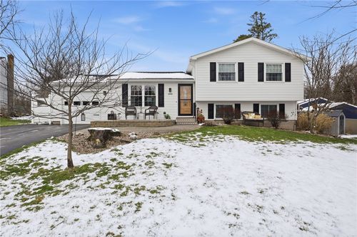 1555 Winterberry Court, Walworth, NY, 14568 | Card Image
