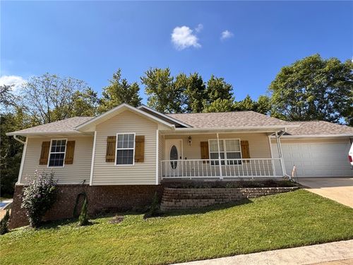 808 Parkview Dr, Harrison, AR, 72601-6181 | Card Image