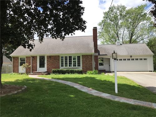 33 Red Gate Rd, Cumberland, RI, 02864-5010 | Card Image