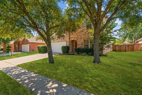 5891 Candlelight Ln, Grand Prairie, TX, 75052-8592 | Card Image