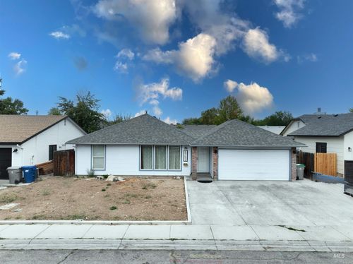 8752 W Canterbury St, Boise, ID, 83704-5696 | Card Image