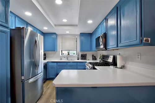 314-18121 Erik Ct, Canyon Country, CA, 91387 | Card Image