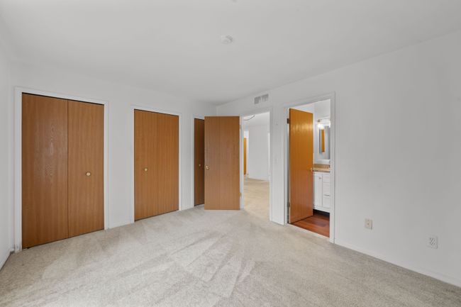 42565 Lilley Pointe Dr, Condo with 2 bedrooms, 2 bathrooms and null parking in Canton MI | Image 10