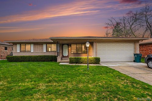 5698 Bingham Dr, Troy, MI, 48085-3841 | Card Image