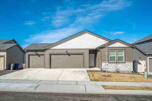 8018 S Avery Rd, Cheney, WA, 99004-2067 | Card Image