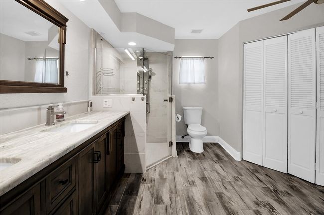 Master Bathroom with Walk-in Shower with Jacuzzi Jets | Image 36