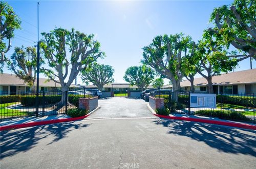 8034 Worthy Dr, Westminster, CA, 92683-7147 | Card Image