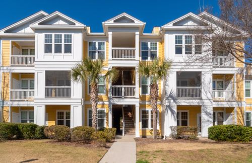 2111 Chatelain Way, Mount Pleasant, SC, 29464-3274 | Card Image