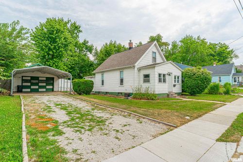 302 Gray Ave, Bloomington, IL, 61701-6623 | Card Image