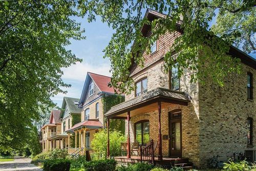 2300 Milwaukee Ave, Minneapolis, MN, 55404-3150 | Card Image