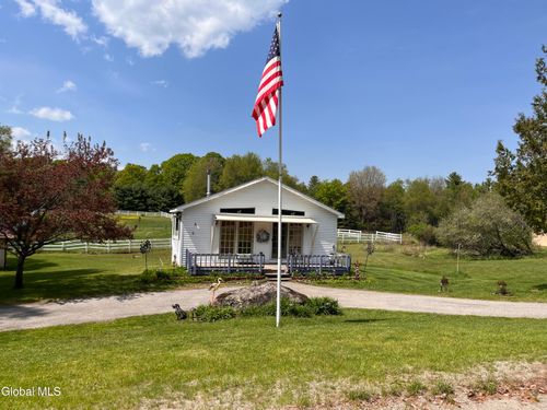 669 Hayesburg Rd, Brant Lake, NY, 12815-1733 | Card Image