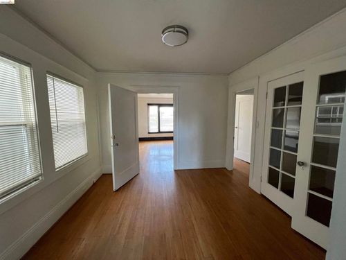 1727 Alcatraz Ave, Berkeley, CA, 94703-2712 | Card Image