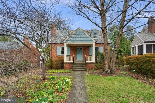 709 Woodside Pkwy, SILVER SPRING, MD, 20910-4250 | Card Image