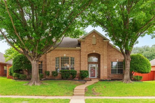9705 Southern Hills Dr, Plano, TX, 75025-5083 | Card Image