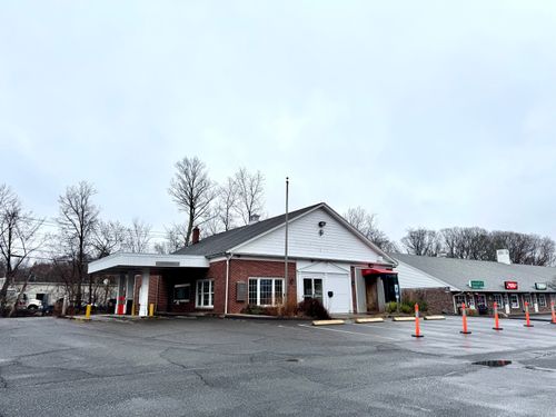 5 Huntington St, Shelton, CT, 06484-5213 | Card Image