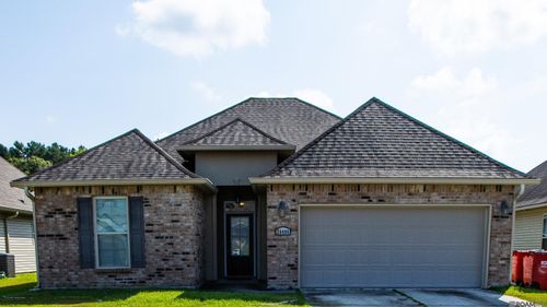 26406 Evangeline Trace Blvd, Denham Springs, LA, 70726-6174 | Card Image