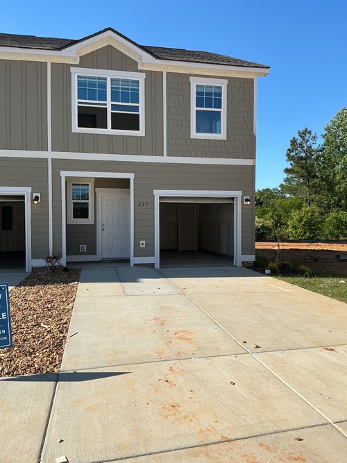 227 Darlington Drive, Dickson, TN, 37055 | Card Image