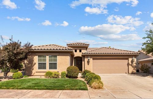 4652 S Medallion Dr, St. George, UT, 84790-4907 | Card Image