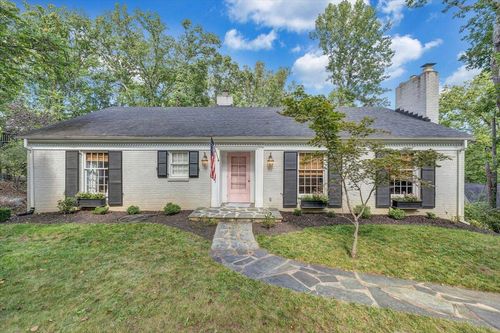3135 West Ridge Rd Sw, Roanoke, VA, 24014 | Card Image