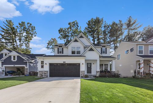 13472 Ashton Ct, Nunica, MI, 49448-9375 | Card Image