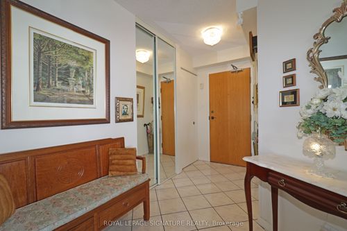 1004-65 Ellen St, Barrie, ON, L4N3A5 | Card Image