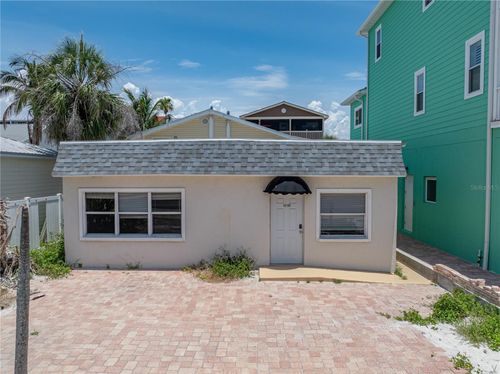 19105 Gulf Blvd, Indian Shores, FL, 33785-2109 | Card Image