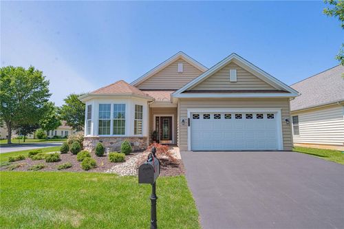 6525 Betsy Ross Cir, Bethlehem, PA, 18017-9472 | Card Image