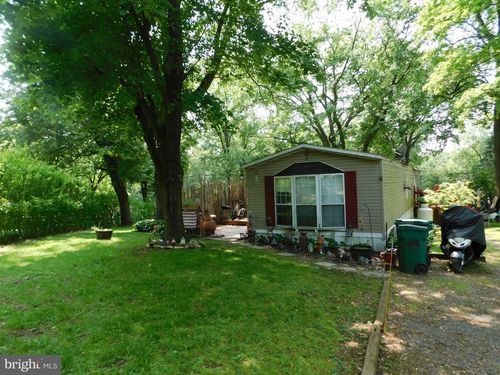 219 Long Lane Rd, BOYERTOWN, PA, 19512-8124 | Card Image