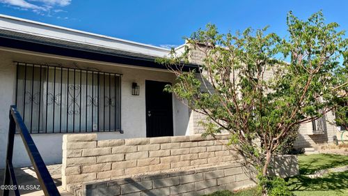 1842 W Dominy Rd, Tucson, AZ, 85713-4520 | Card Image