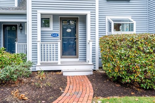 121-121 Shellback Way, Mashpee, MA, 02649 | Card Image