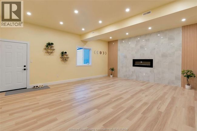 4667 Wyandotte St E, Home with 0 bedrooms, 0 bathrooms and null parking in Windsor ON | Image 31