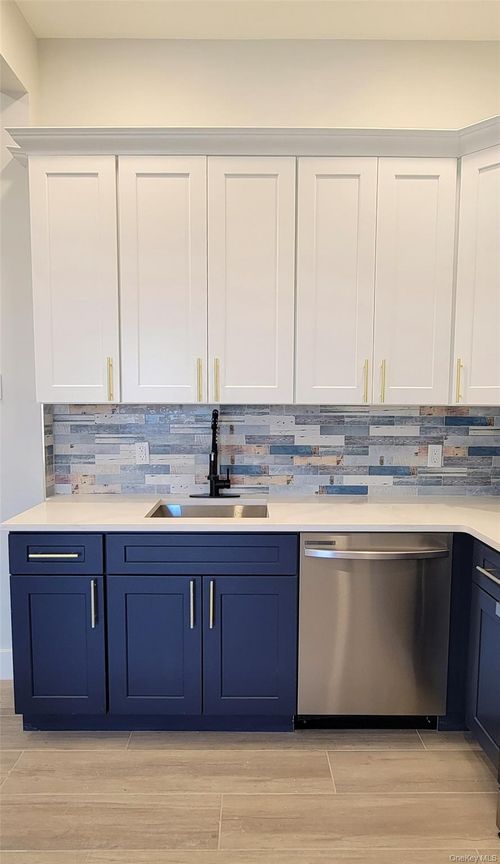 3a-8219 Northern Boulevard, New York, NY, 11372 | Card Image