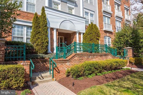 305-303 Redland Blvd, ROCKVILLE, MD, 20850-6030 | Card Image