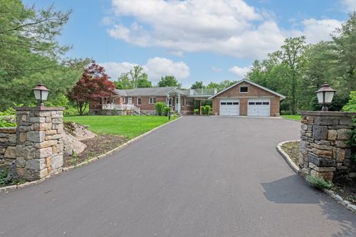 28 Hulda Lane, Ridgefield, CT, 06877 | Card Image