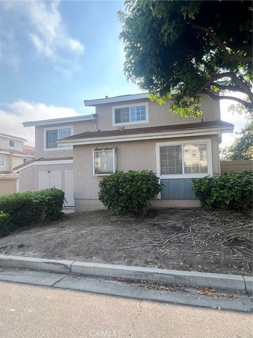 5249 Columbus Pl, Oxnard, CA, 93033-8477 | Card Image