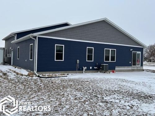 2 2nd Ave, Haverhill, IA, 50120-7711 | Card Image