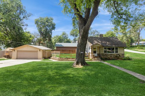 7701 Cedar Rd, Wonder Lake, IL, 60097-8647 | Card Image