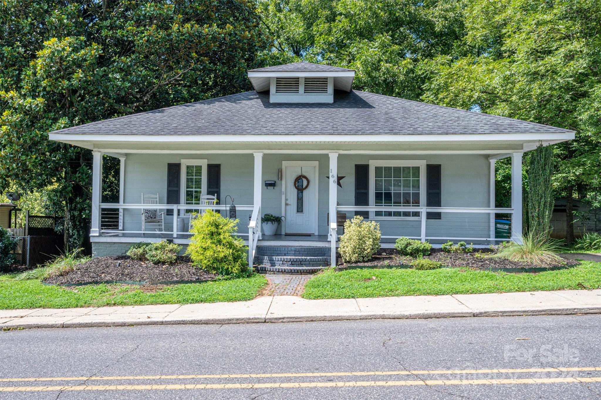 8th Ave, Cramerton, NC 28032