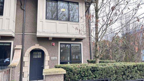8588 Osler St, Vancouver, BC, V6P0G4 | Card Image