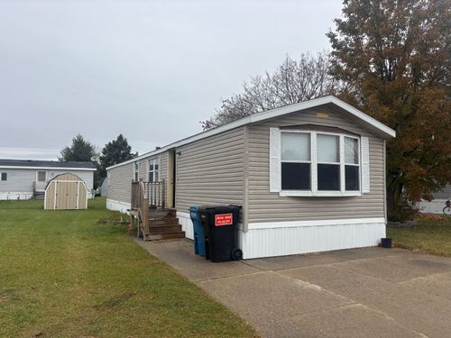 1143 Regina Trl, Wayland, MI, 49348-1426 | Card Image