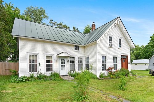 88 School St, Northfield, VT, 05663-6904 | Card Image