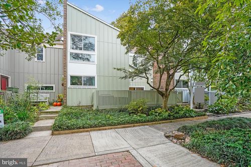 11488 Links Dr, RESTON, VA, 20190-4815 | Card Image