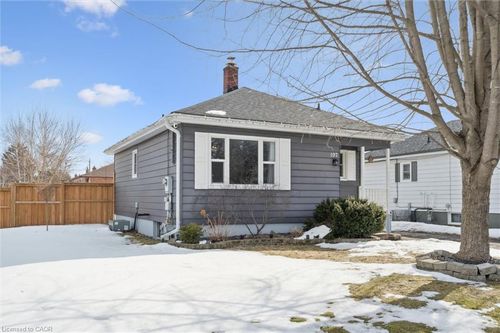 197 Butler St, Woodstock, ON, N4S3A8 | Card Image