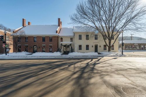 105 Main St, Windsor, VT, 05089-1324 | Card Image