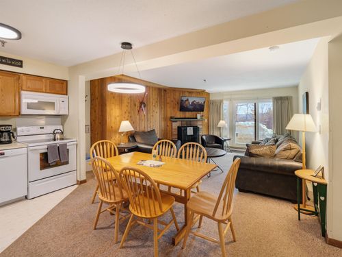 3a13-133 E Mountain Rd, Killington, VT, 05751-9615 | Card Image