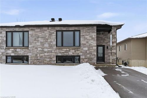 242 Glen Nora Dr, Cornwall, ON, K6H0H6 | Card Image