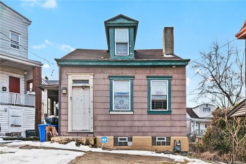 2110 Spring St, Mt Oliver, PA, 15210-1940 | Card Image