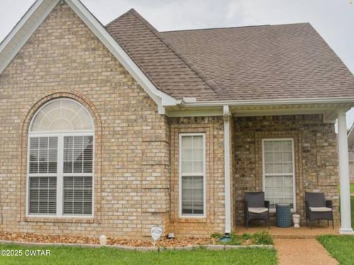 146 Henderson Rd, Jackson, TN, 38305-5913 | Card Image