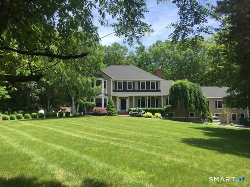 20 Blanket Meadow Rd, Monroe, CT, 06468-1098 | Card Image