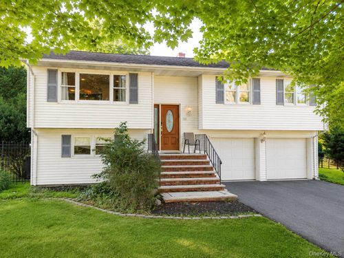 132 Hilltop Rd, Monroe, NY, 10950-4020 | Card Image